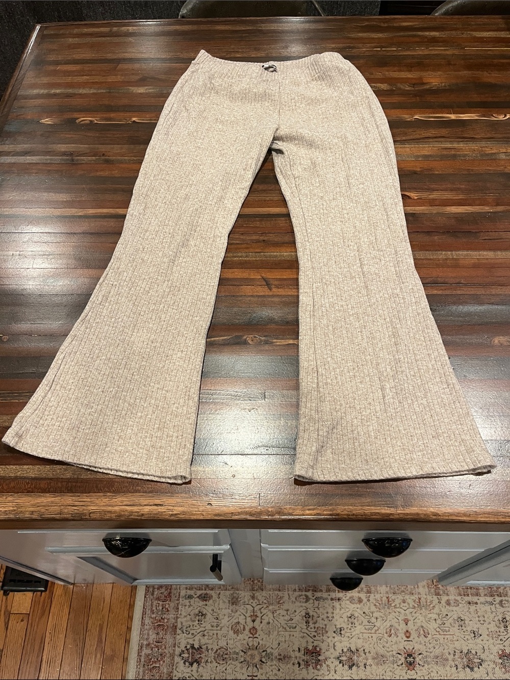 Vince Ribbed Flare Lounge Pants in Light Oatmeal Large